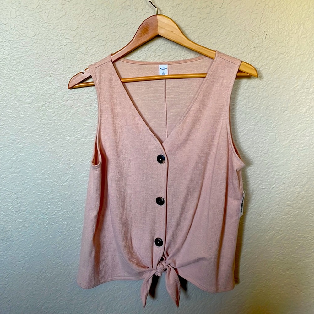 Professional Old Navy pink women’s blouse